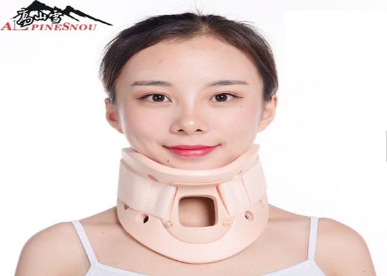 चीन आरामदायक पीवीसी पुनर्वास थेरेपी सरवाइकल कॉलर गर्दन समर्थन गर्दन ब्रेस आपूर्तिकर्ता